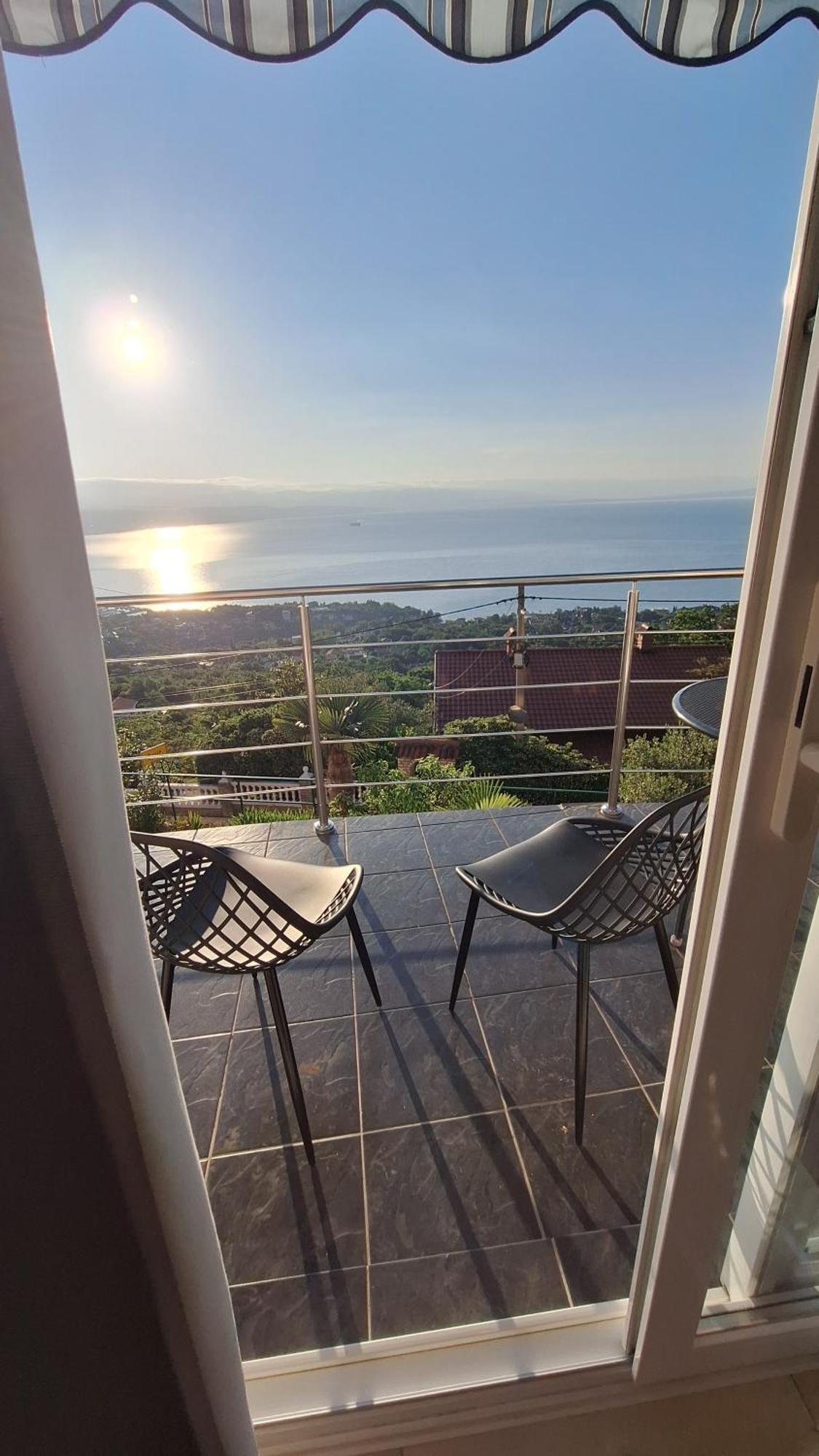 Ferienwohnung Mit 180° Meerblick Dobreć Exterior foto